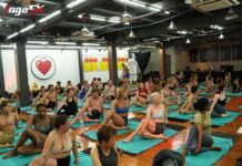 200-Hour Yoga Teacher Training Retreats: Intensive vs Multi-Week Yoga teacher training students practicing hot yoga postures in Bali's natural tropical heat, never an electric heater, during a 6-day intensive retreat
